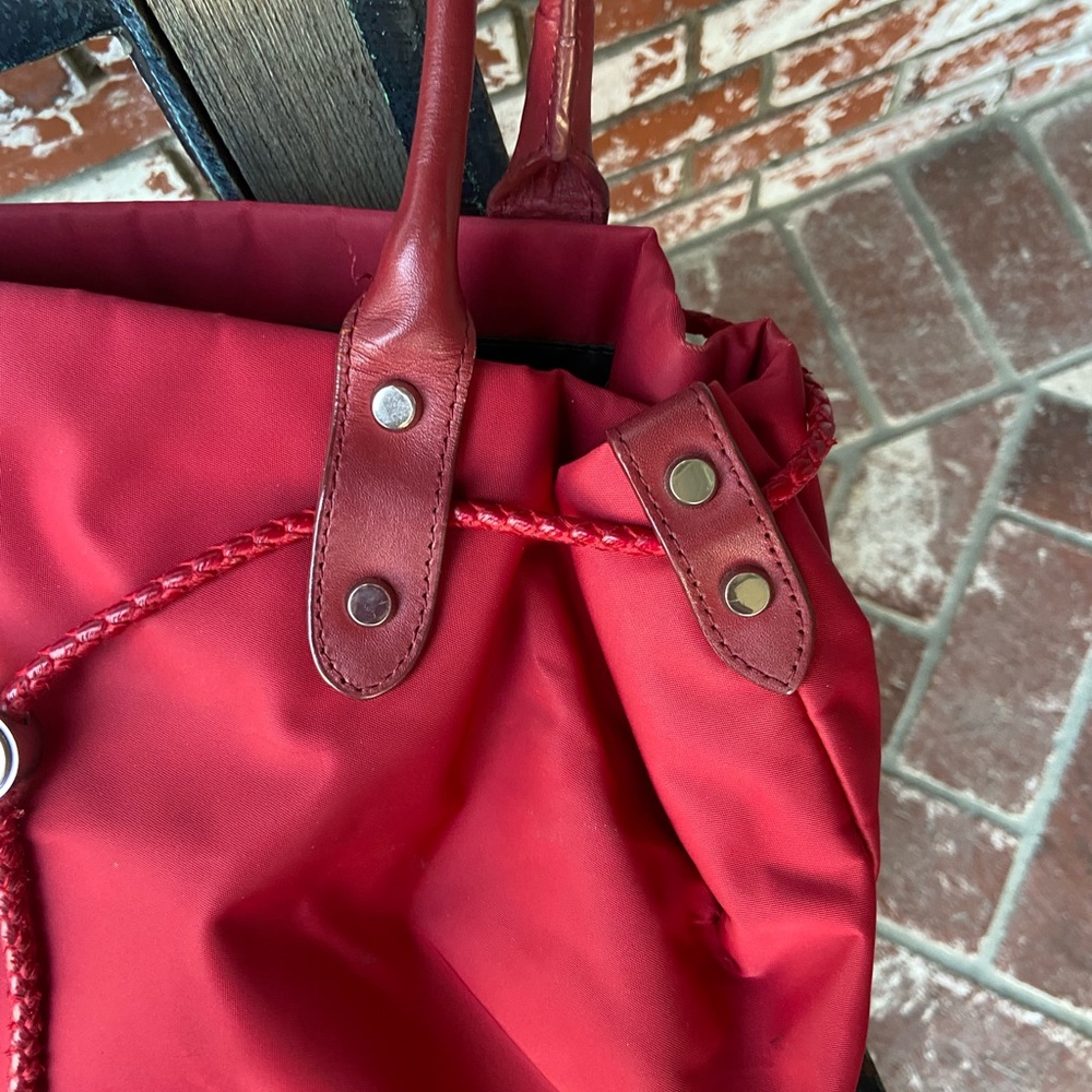 Agnes b. Voyage red travel tote - Picture 10 of 11